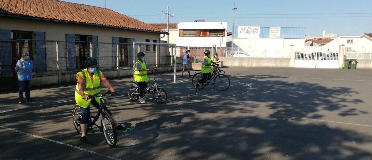 photo de la dernière session de vélo école adultes